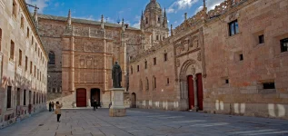 hq_Edificio historico de la Universidad01